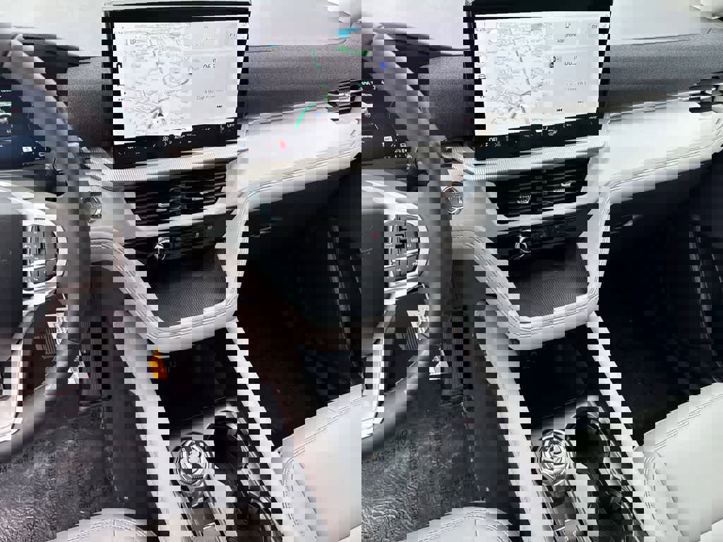 New 2026 Ford Explorer Active w/ Active Comfort Package image 28