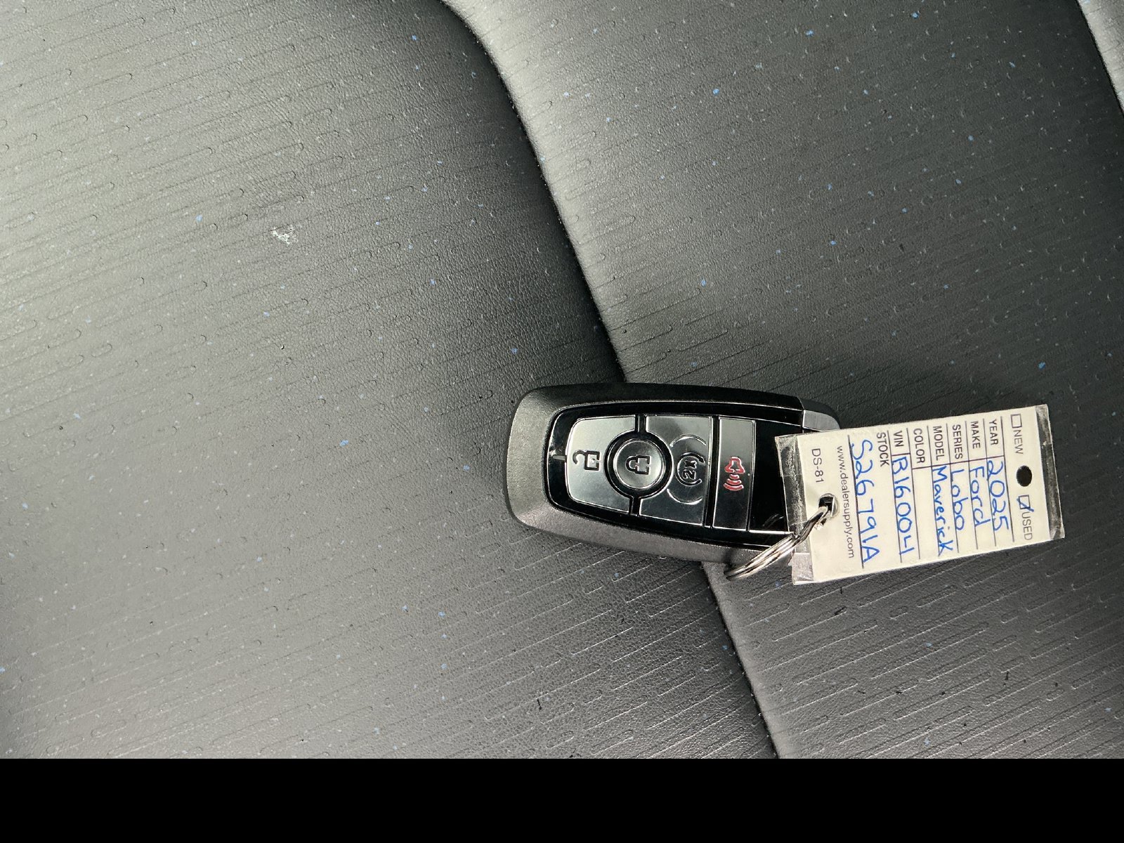 Used 2025 Ford Maverick Lobo AWD/4WD image 30