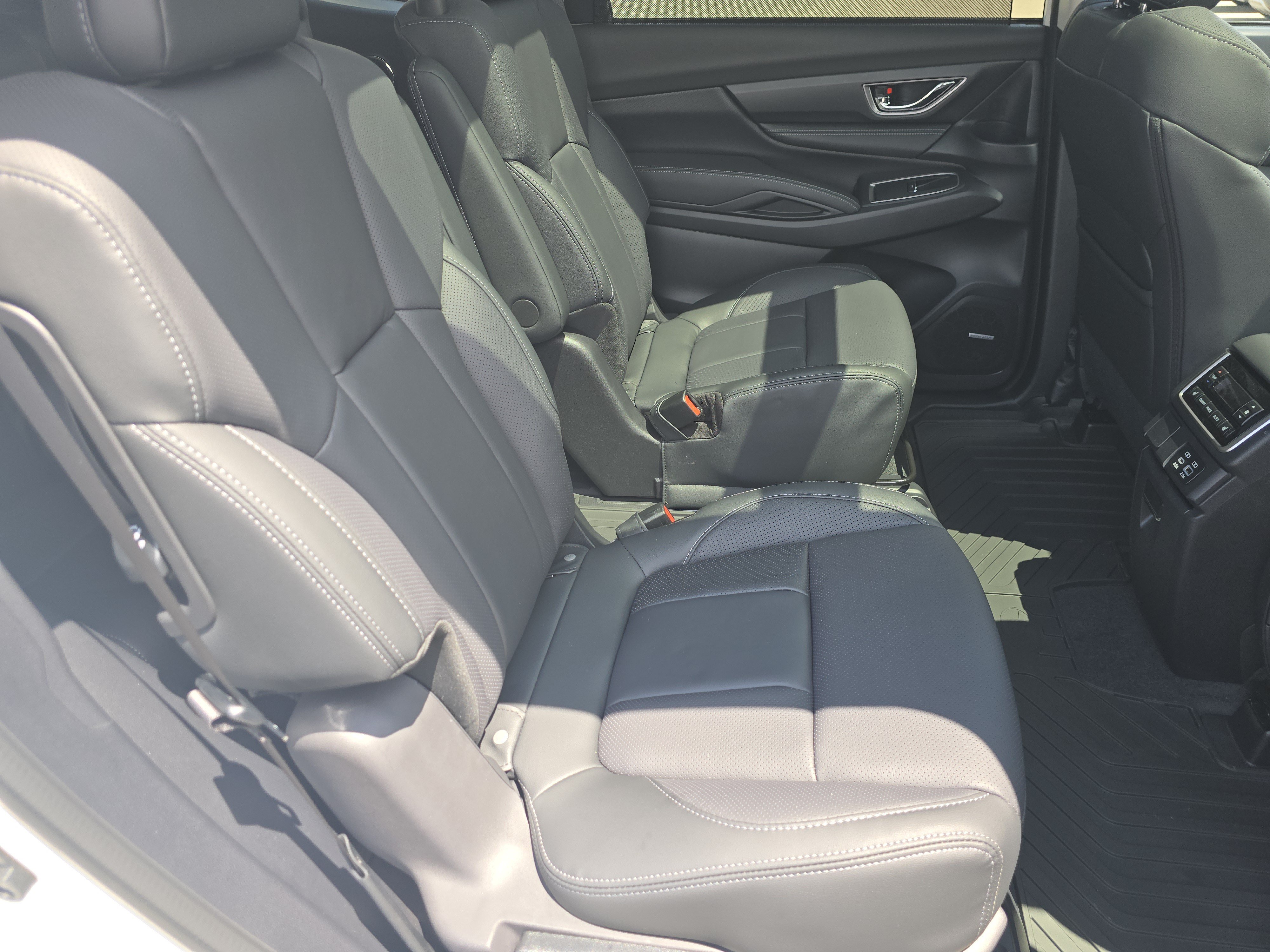 New 2026 Subaru Ascent Limited AWD/4WD image 18