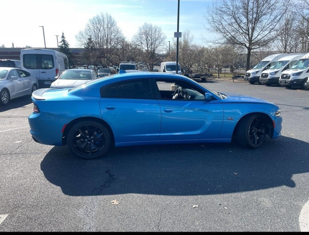 Used 2015 Dodge Charger R/T image 4