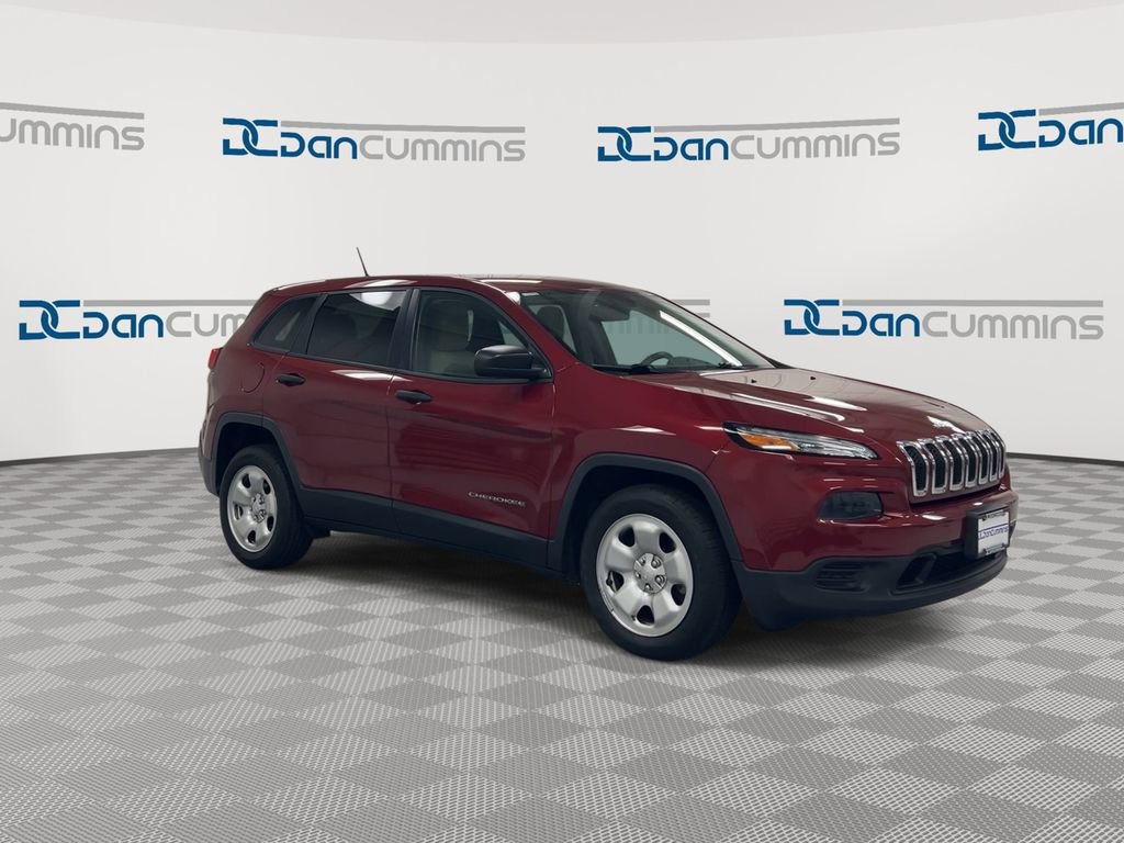 Used 2016 Jeep Cherokee Sport image 2