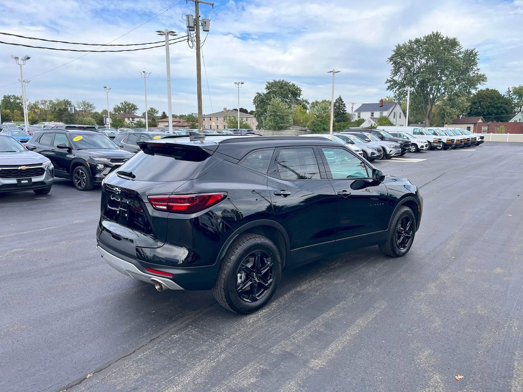 Certified 2023 Chevrolet Blazer LT w/ Midnight/Sport Edition image 9