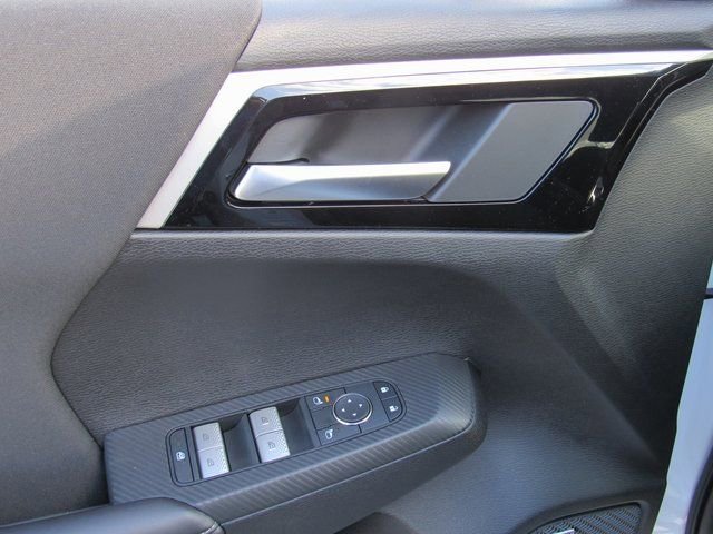 New 2026 Mitsubishi Outlander ES image 11