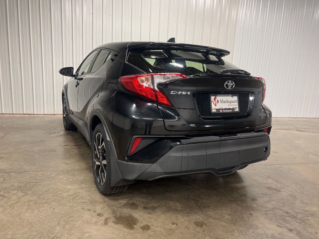 Used 2020 Toyota C-HR XLE image 4
