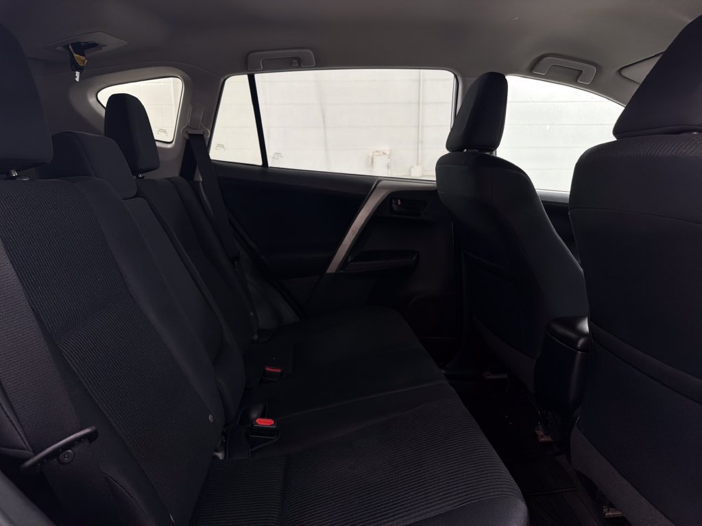 Used 2016 Toyota RAV4 LE FWD image 26