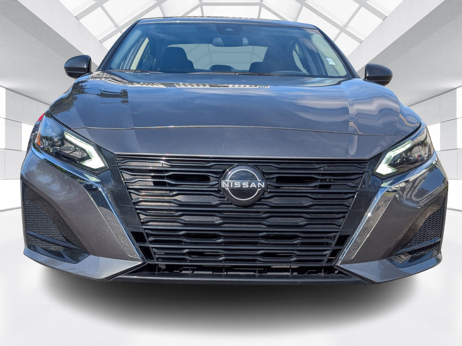 Certified 2024 Nissan Altima 2.5 SV FWD image 2