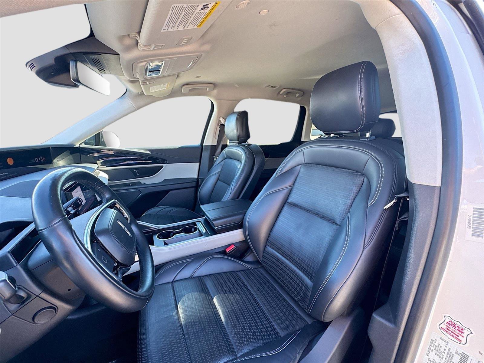 Used 2024 Lincoln Nautilus Reserve image 20