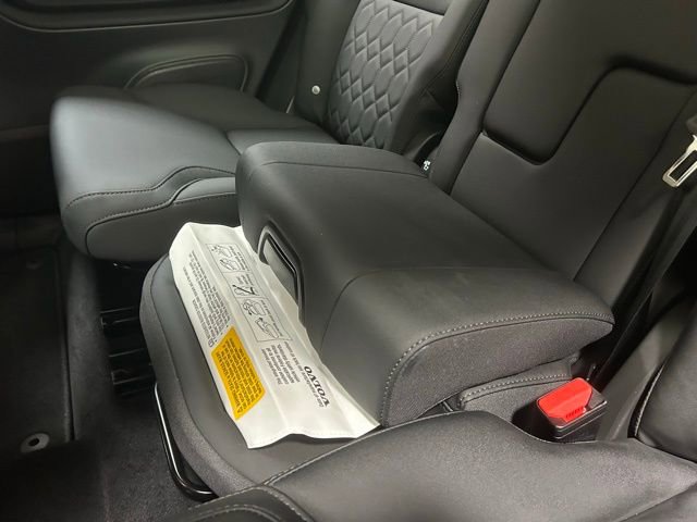 Used 2025 Volvo XC90 B6 Plus AWD/4WD image 12