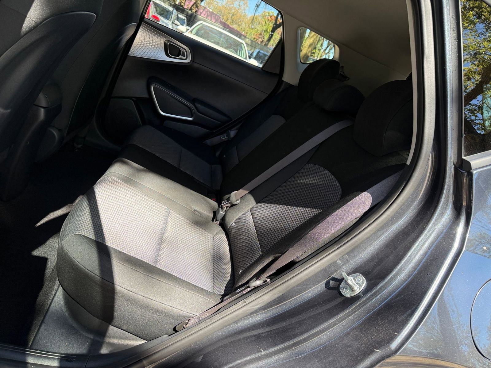 Used 2025 Kia Soul LX w/ LX Technology Package image 32