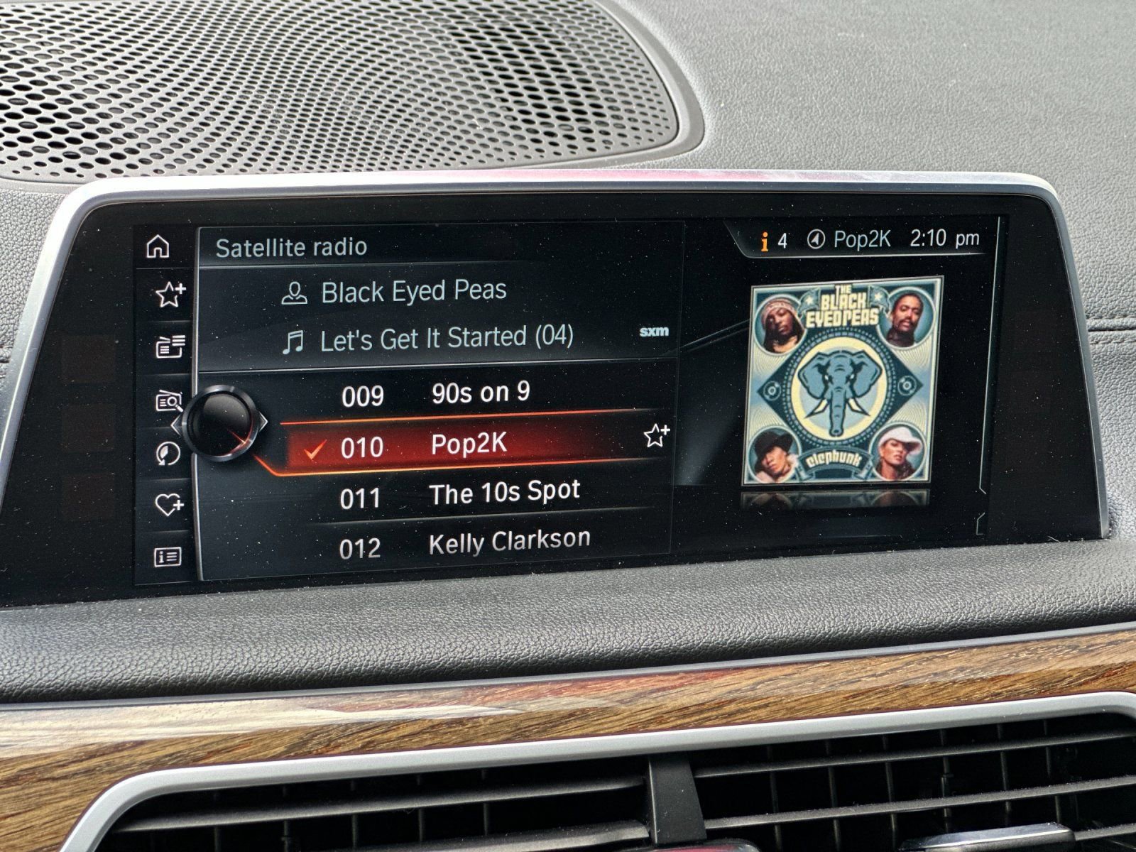 Used 2017 BMW 740e xDrive AWD/4WD image 16