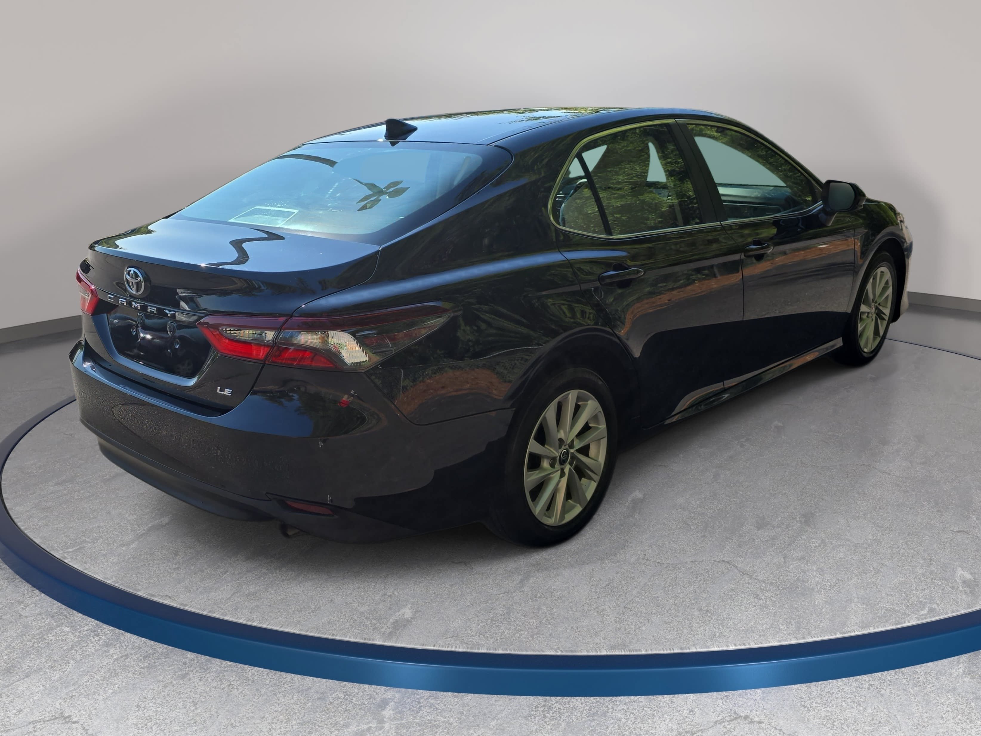 Certified 2024 Toyota Camry LE FWD image 5
