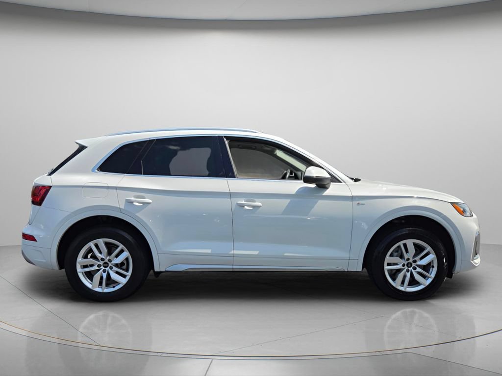 Used 2023 Audi Q5 2.0T Premium w/ Convenience Package AWD/4WD image 8