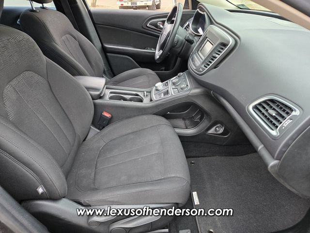 Used 2015 Chrysler 200 Limited w/ Convenience Group FWD image 15
