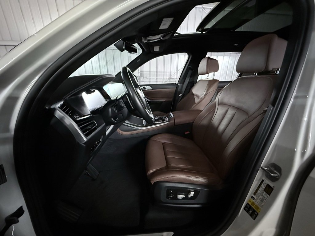 Used 2021 BMW X7 xDrive40i w/ Premium Package 2 image 19