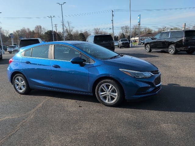 Used 2017 Chevrolet Cruze LT w/ Convenience Package FWD image 7