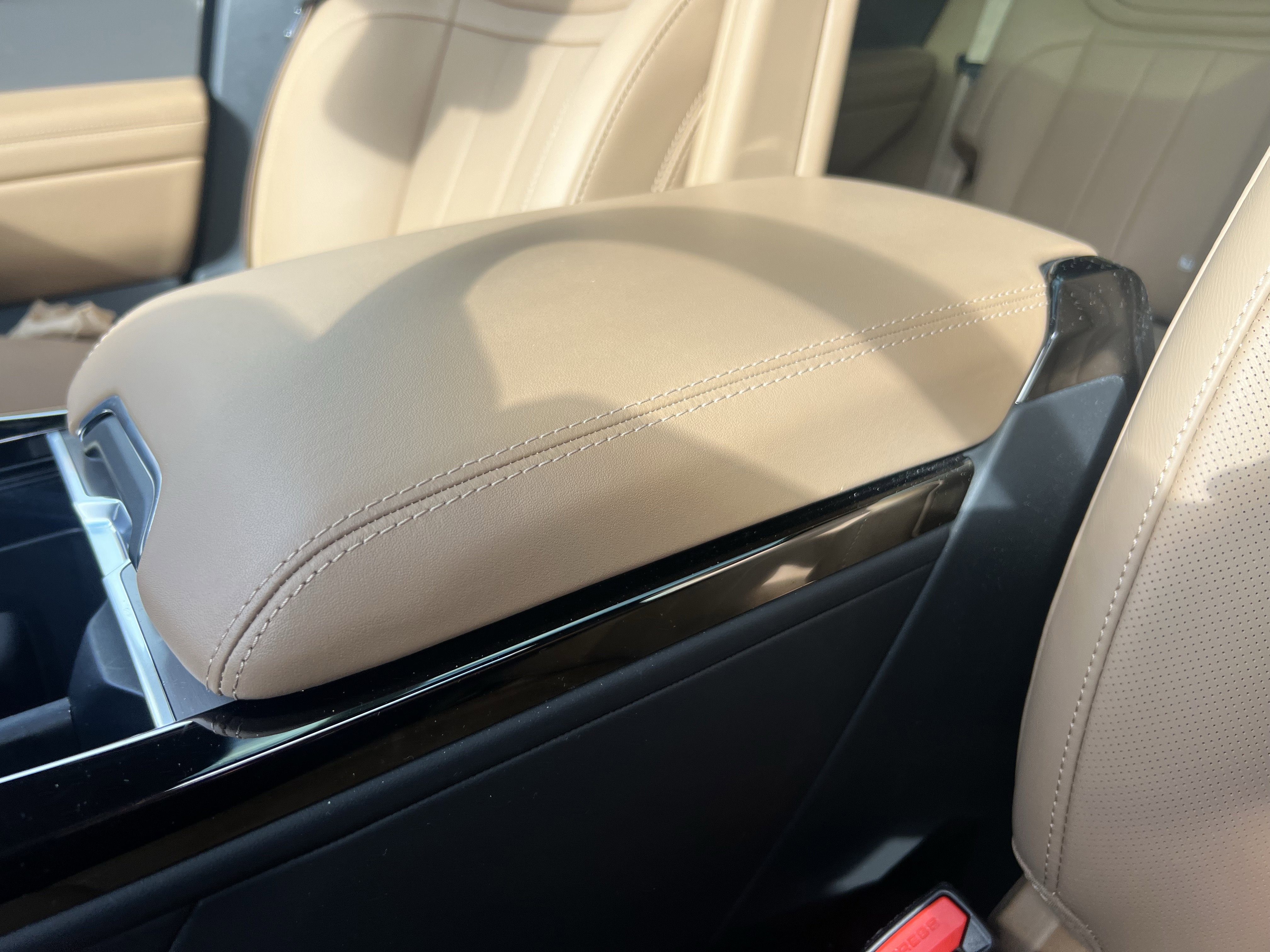 Certified 2025 Land Rover Range Rover Sport SE image 27