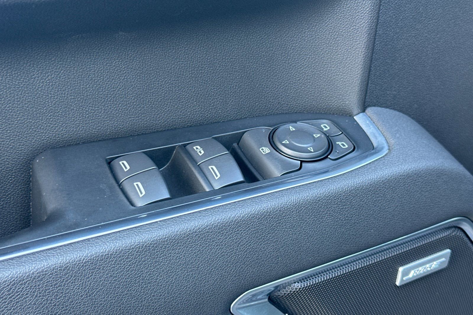 Used 2026 GMC Sierra 1500 Elevation w/ Elevation Premium Package AWD/4WD image 12