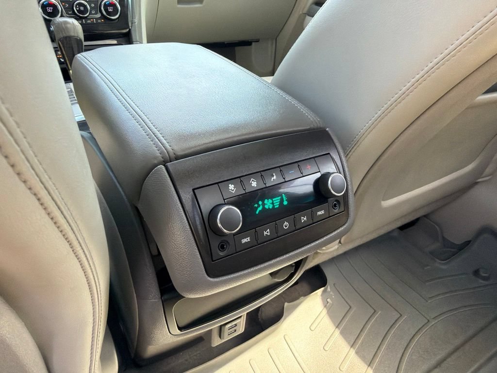 Used 2016 Buick Enclave Premium w/ Experience Buick Package FWD image 40