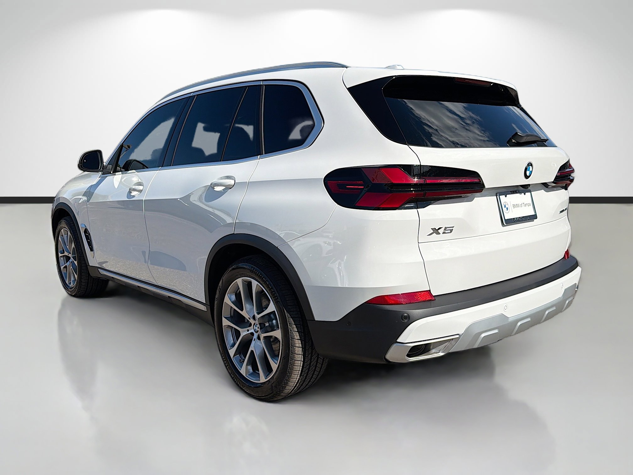Used 2026 BMW X5 xDrive40i AWD/4WD image 5