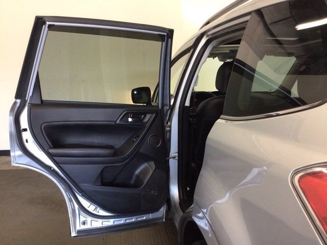 Used 2016 Subaru Forester 2.5i Limited AWD/4WD image 10