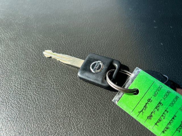 Used 2005 Nissan Titan XE w/ (W02) Preferred Pkg AWD/4WD image 28
