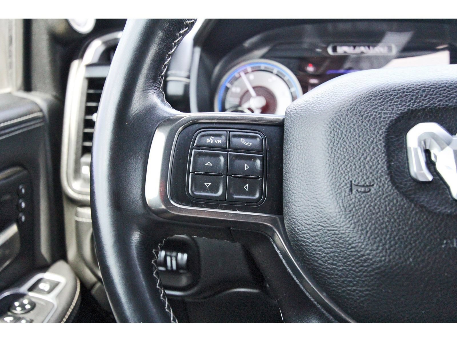Used 2021 RAM 2500 Limited AWD/4WD image 25