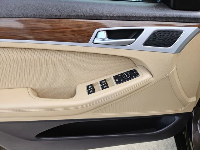 Used 2015 Hyundai Genesis 3.8 image 20