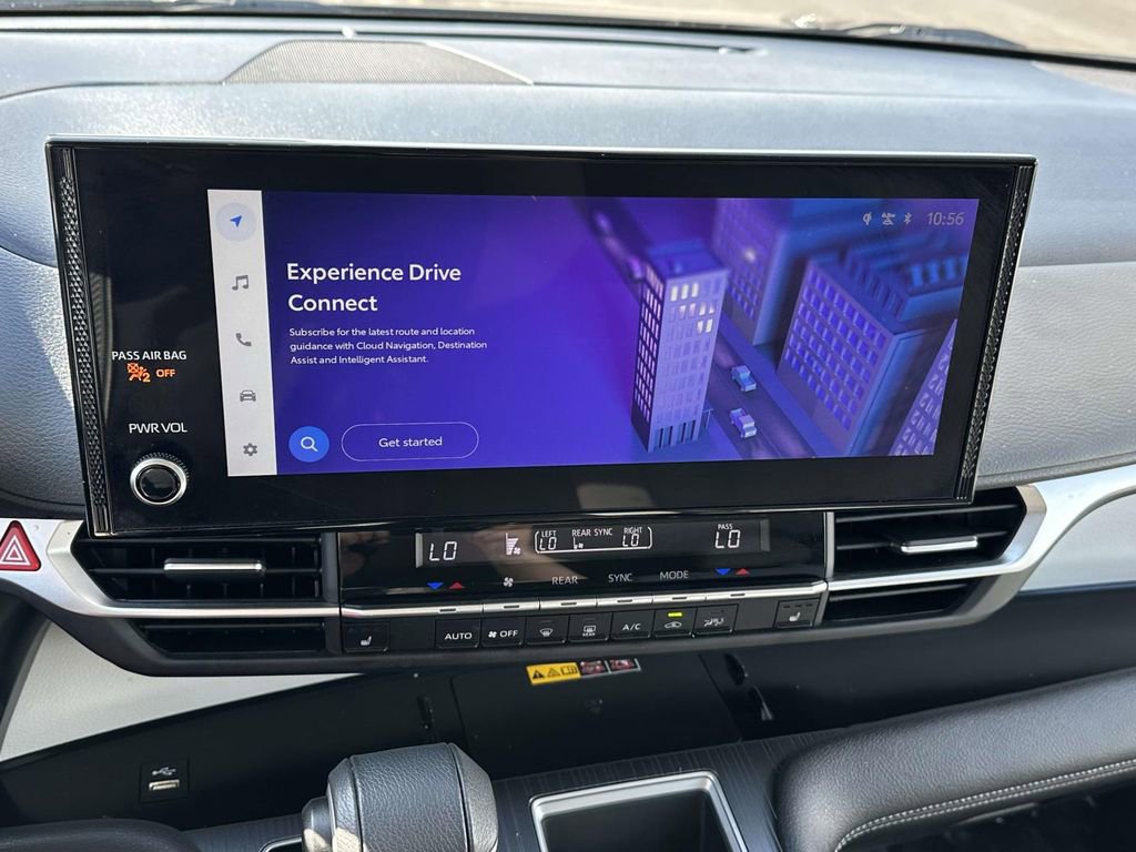 Used 2025 Toyota Sienna XLE image 23