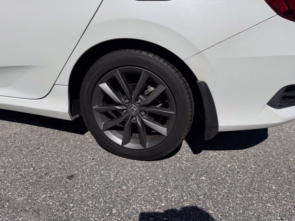Used 2019 Honda Civic EX image 8