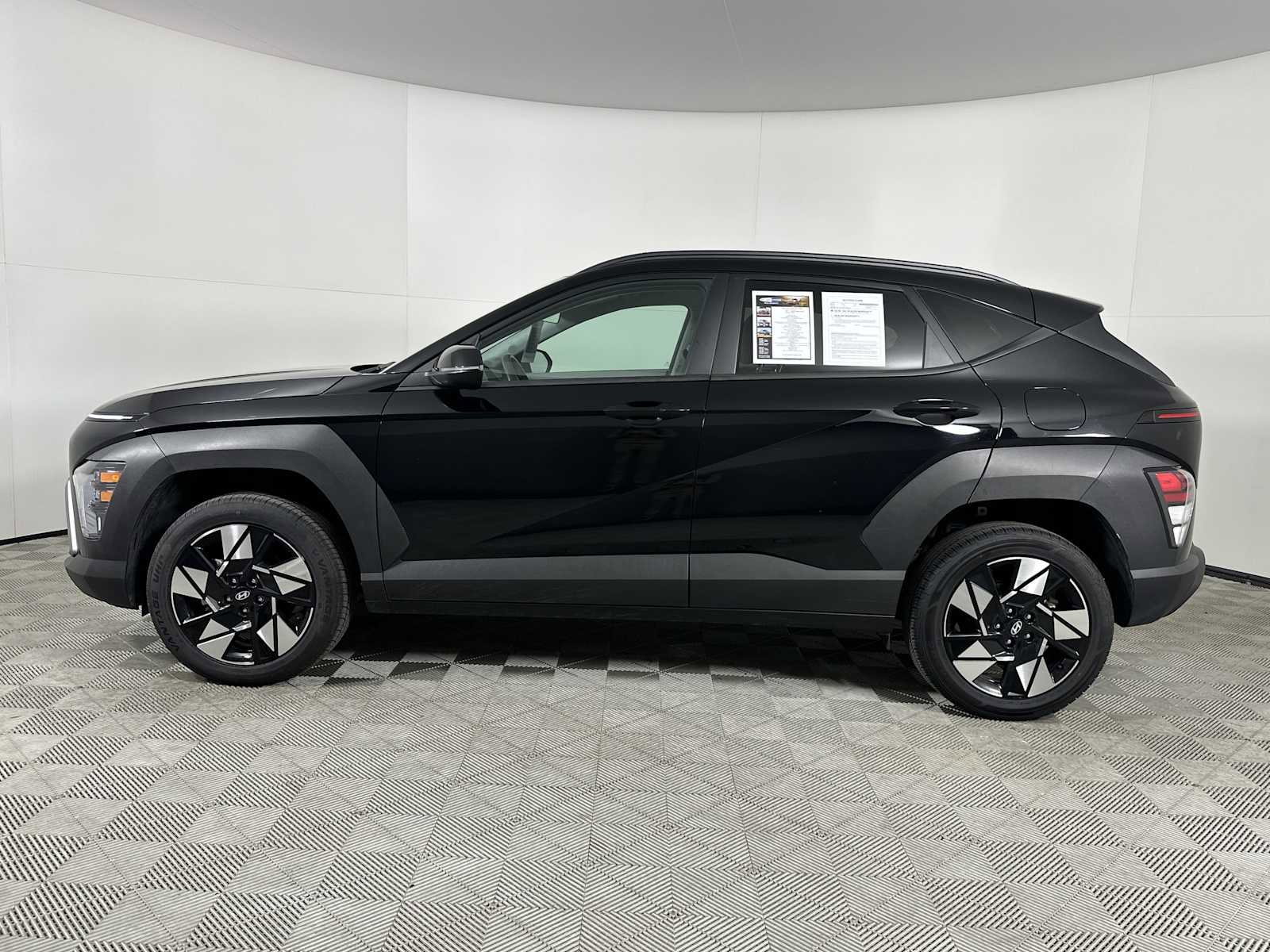 Certified 2024 Hyundai Kona SEL image 5