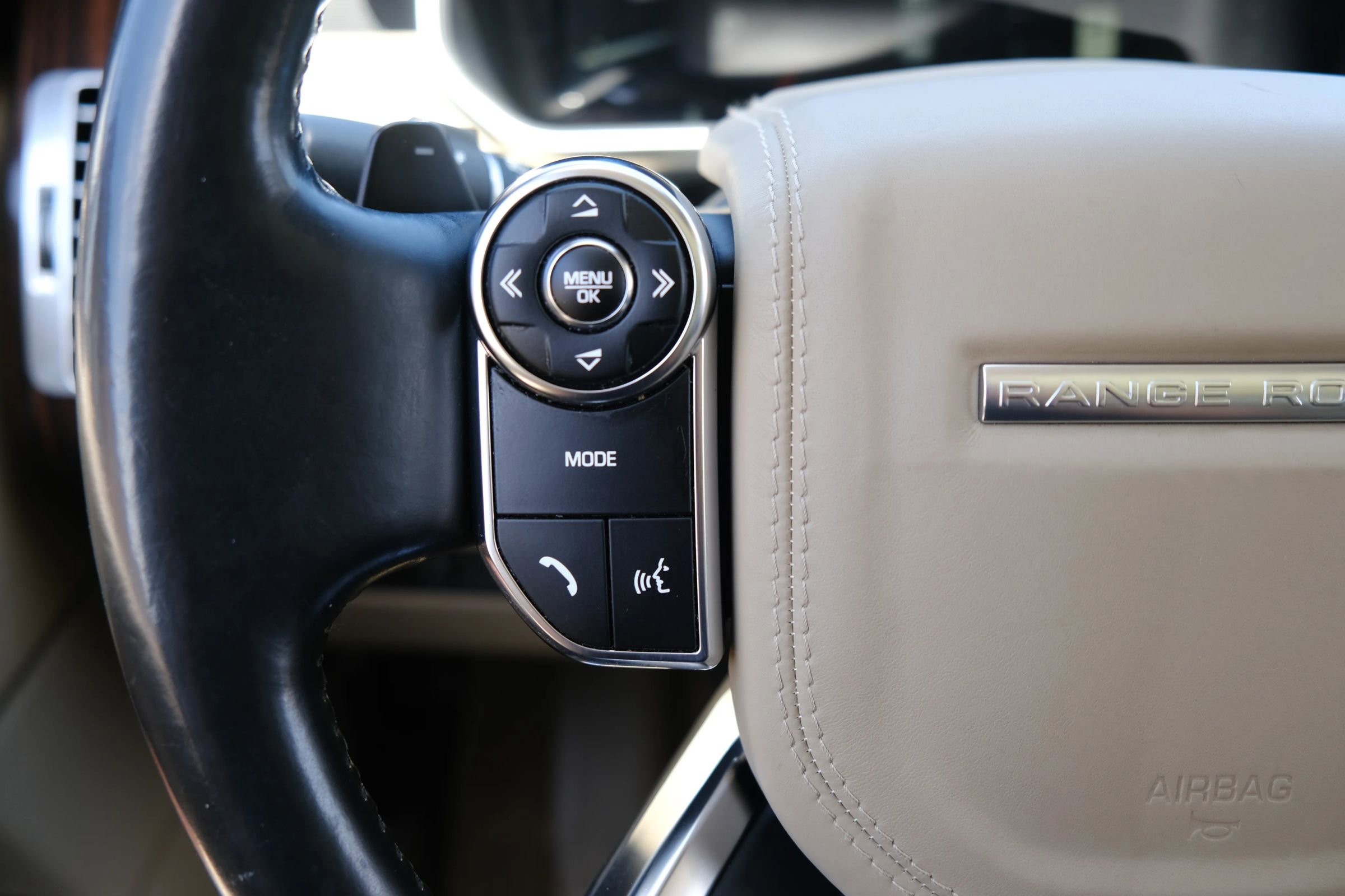 Used 2015 Land Rover Range Rover HSE AWD/4WD image 34