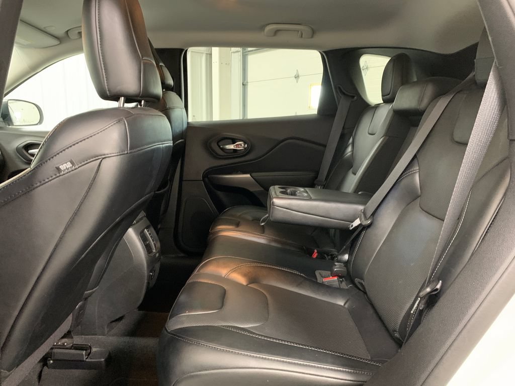 Used 2022 Jeep Cherokee Latitude Lux AWD/4WD image 17
