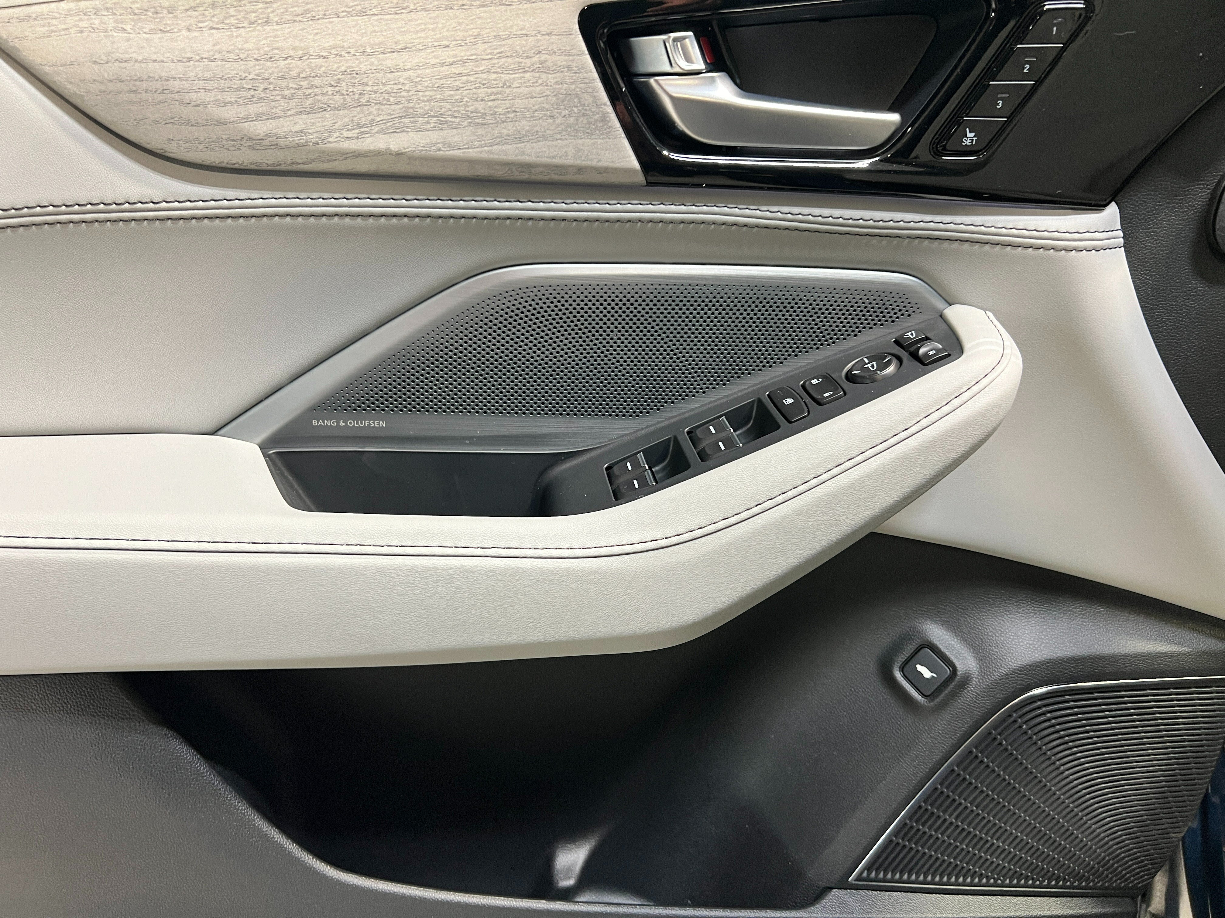 New 2026 Acura MDX w/ Advance Package AWD/4WD image 22