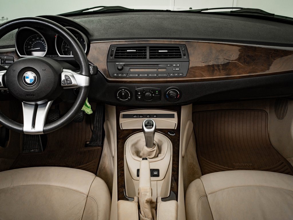 Used 2008 BMW Z4 3.0i image 38