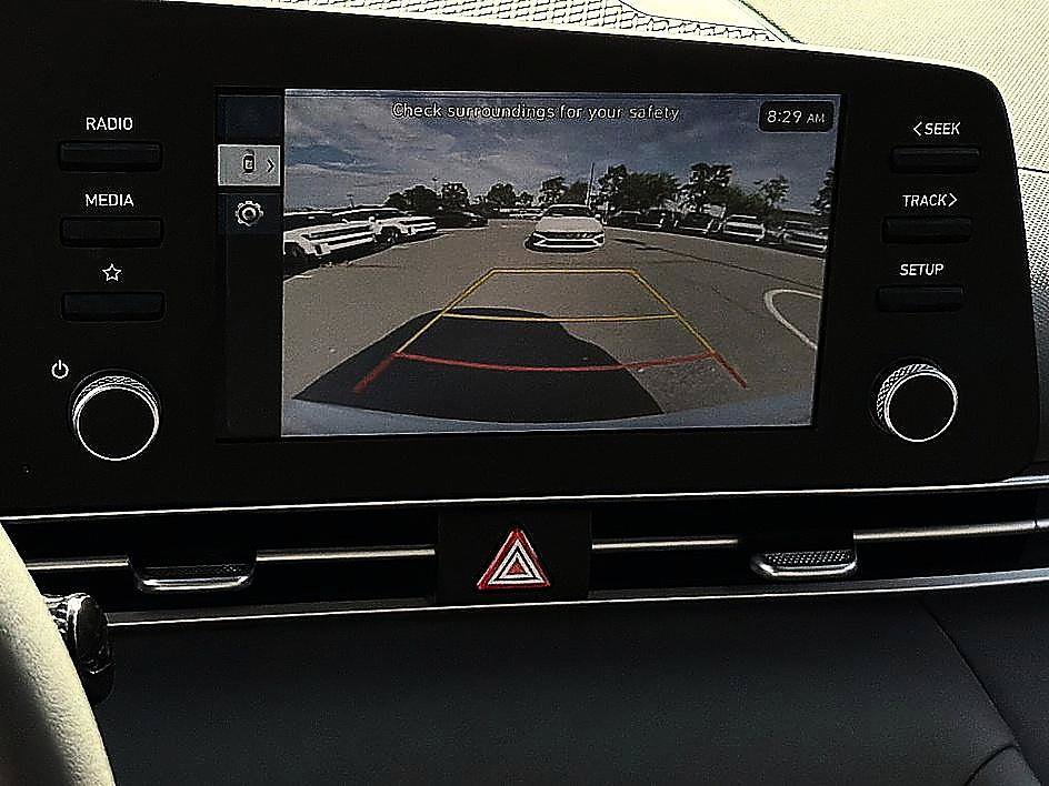 New 2026 Hyundai Elantra SE FWD image 9
