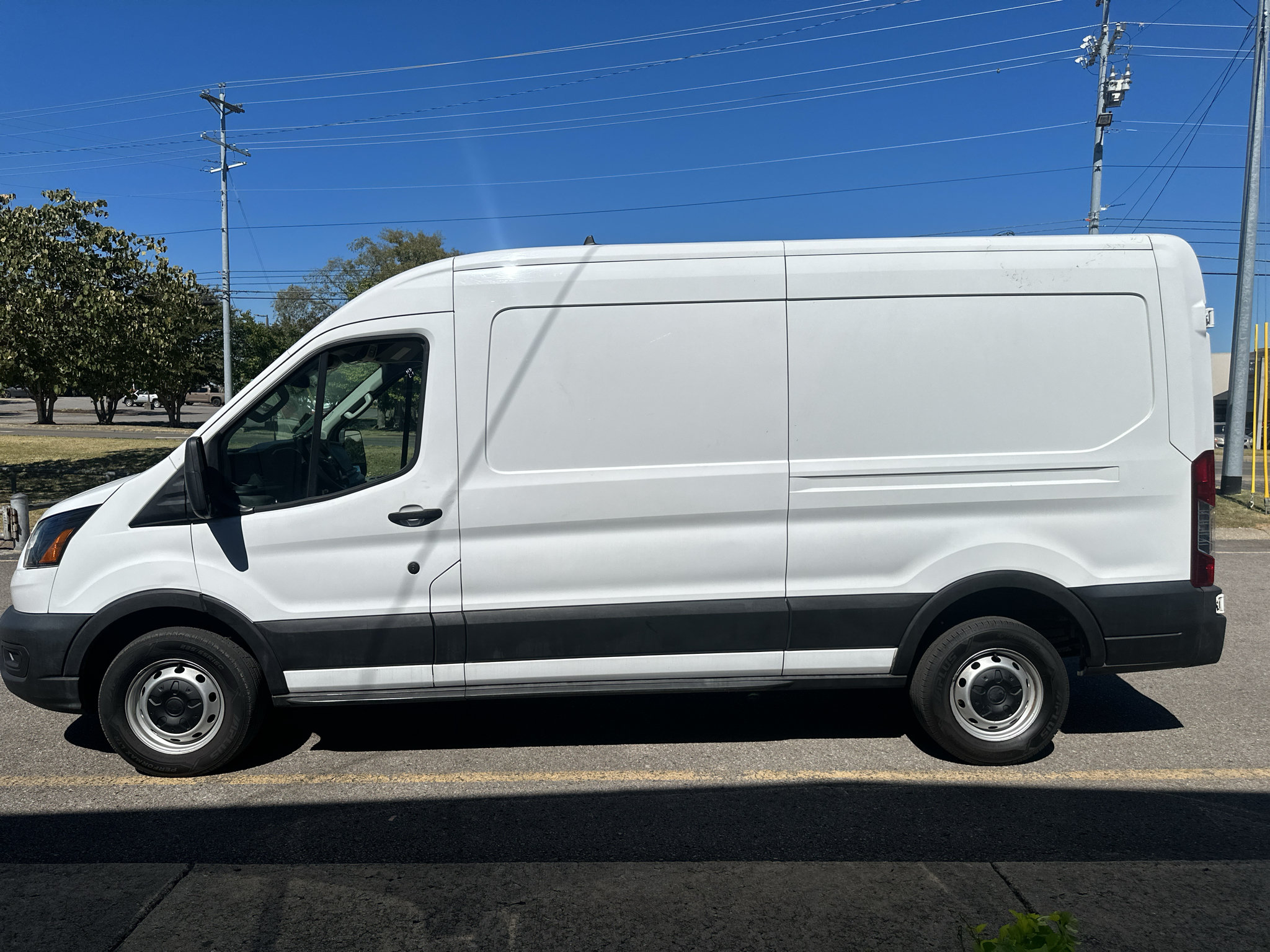 Used 2023 Ford Transit 250 Medium Roof w/ Load Area Protection Package RWD image 7