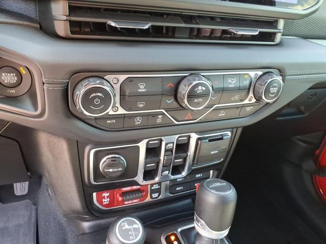 Used 2024 Jeep Gladiator Rubicon AWD/4WD image 27