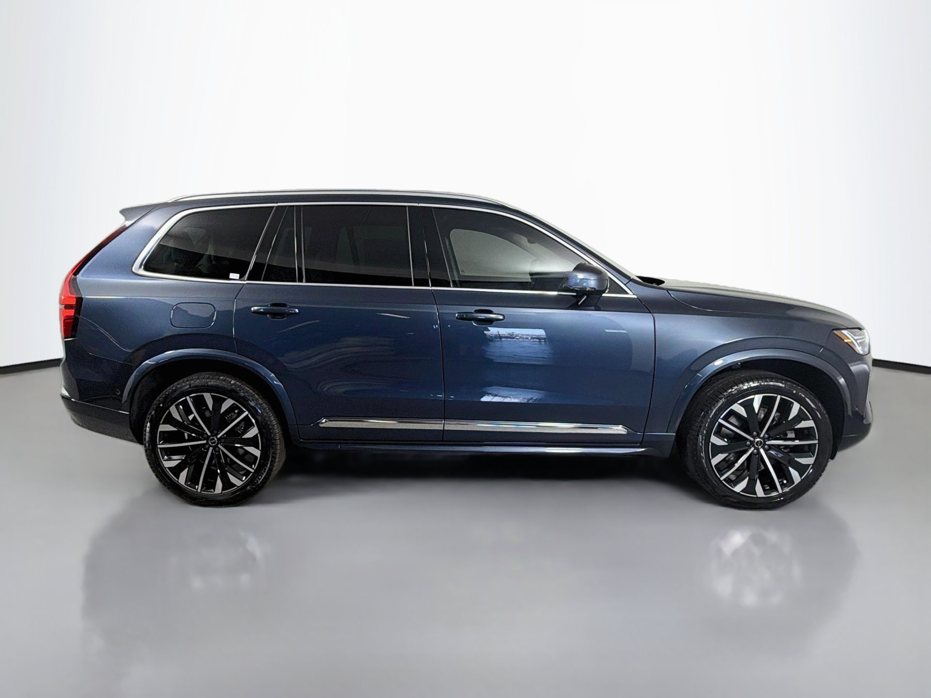 New 2027 Volvo XC90 T8 Ultra AWD/4WD image 4