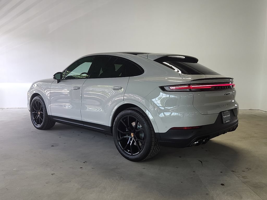 New 2026 Porsche Cayenne Coupe AWD/4WD image 3