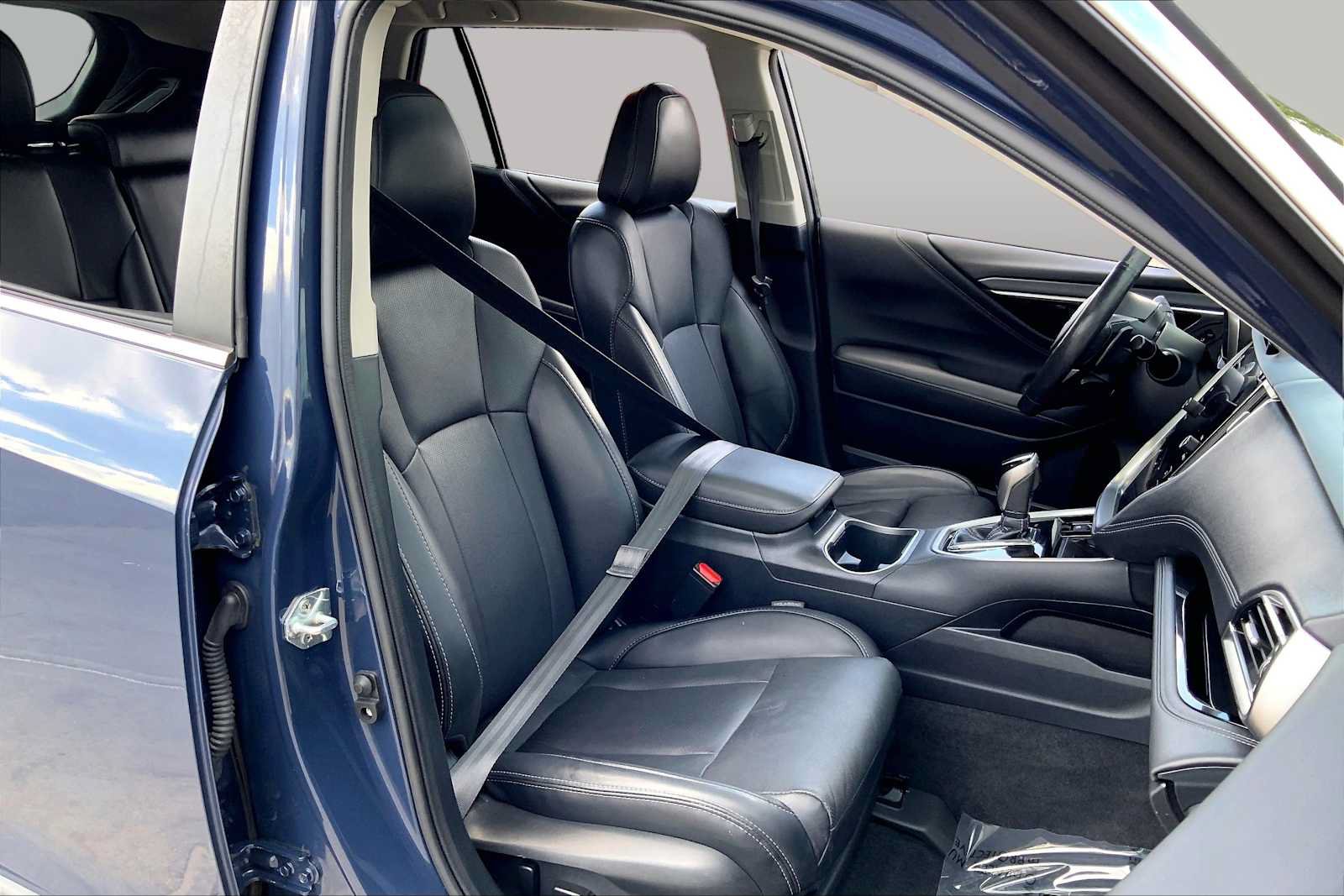Certified 2024 Subaru Outback Limited AWD/4WD image 8