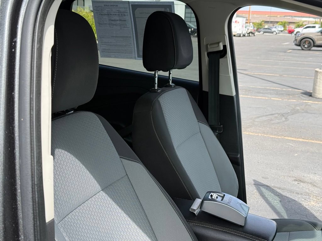 Used 2017 Ford Escape SE w/ Equipment Group 201A AWD/4WD image 9