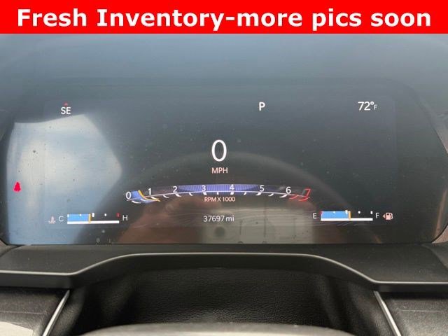 Used 2023 Jeep Grand Cherokee Altitude image 9