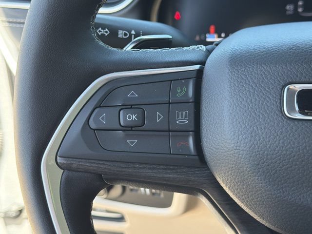 Certified 2025 Jeep Grand Cherokee L Limited w/ Luxury Tech Group II AWD/4WD image 28