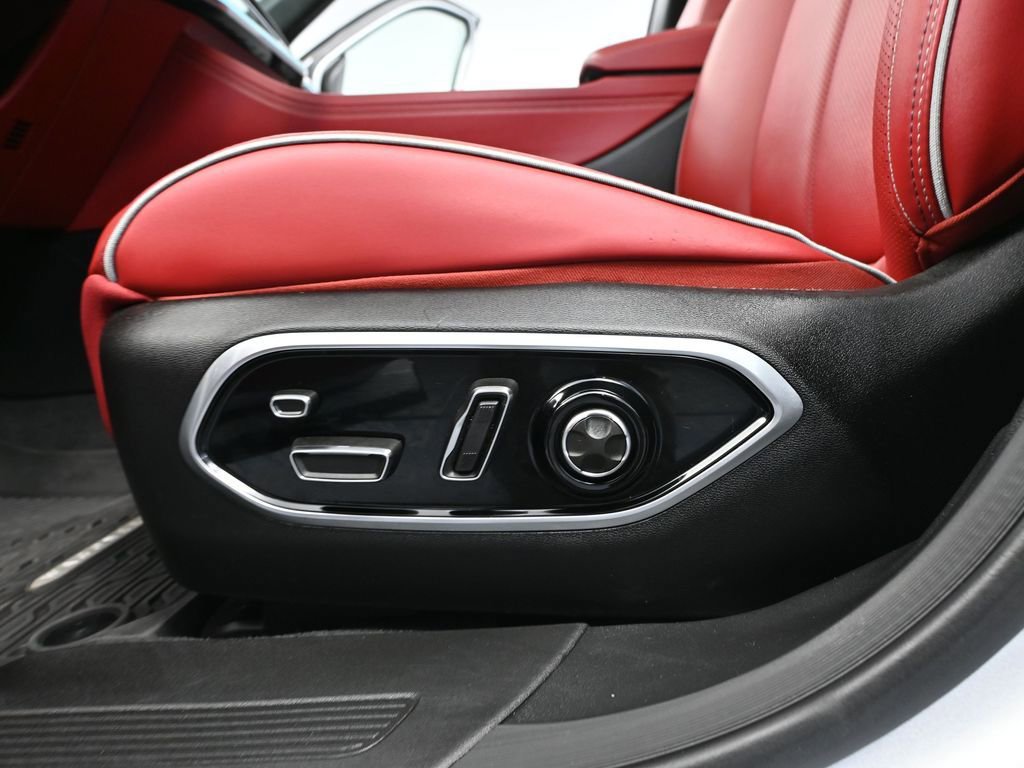 Used 2025 Jeep Wagoneer S Launch Edition image 24