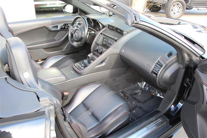 Used 2016 Jaguar F-TYPE R AWD/4WD image 11