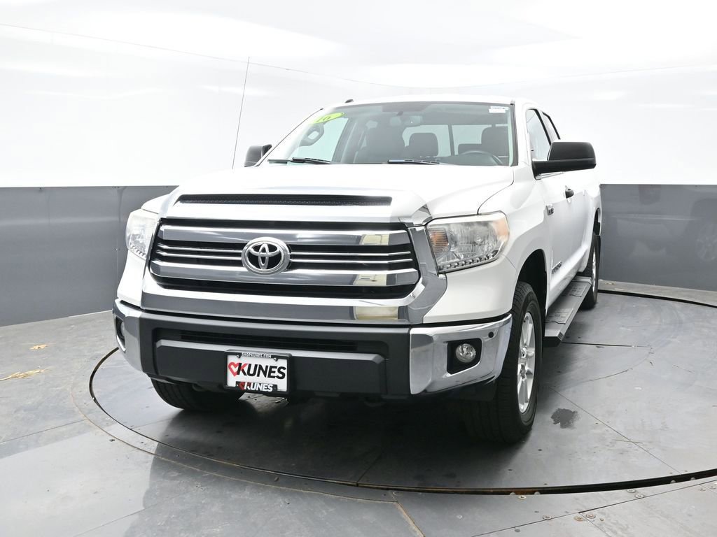 Used 2016 Toyota Tundra SR5 w/ SR5 Upgrade Package image 7
