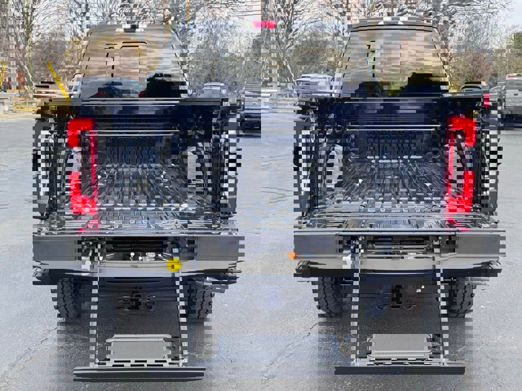 New 2026 Ford F250 Platinum w/ FX4 Off-Road Package AWD/4WD image 48