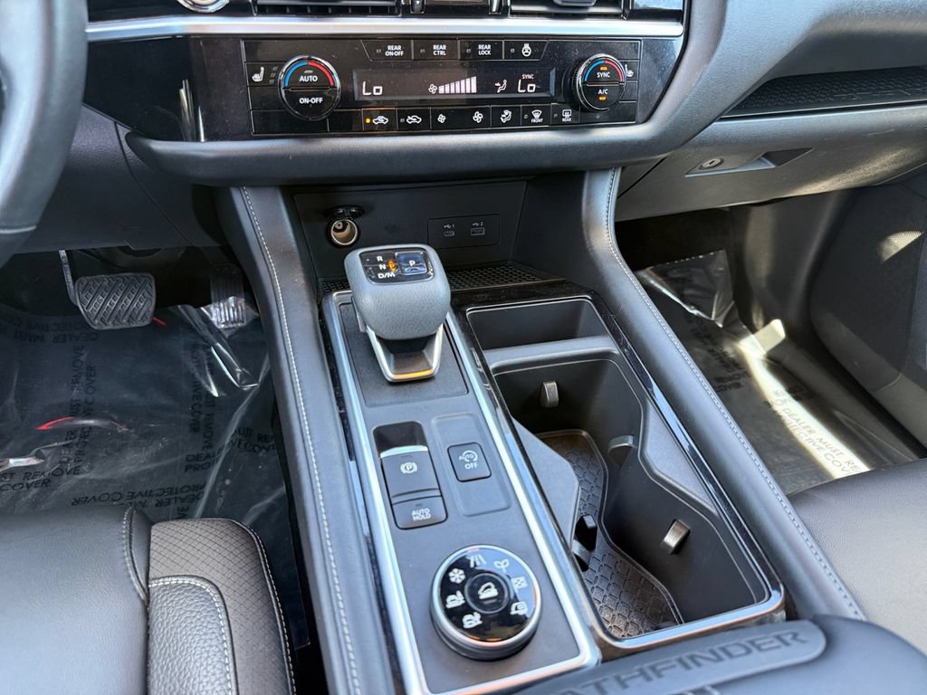 Certified 2022 Nissan Pathfinder SL w/ Cargo Package AWD/4WD image 13