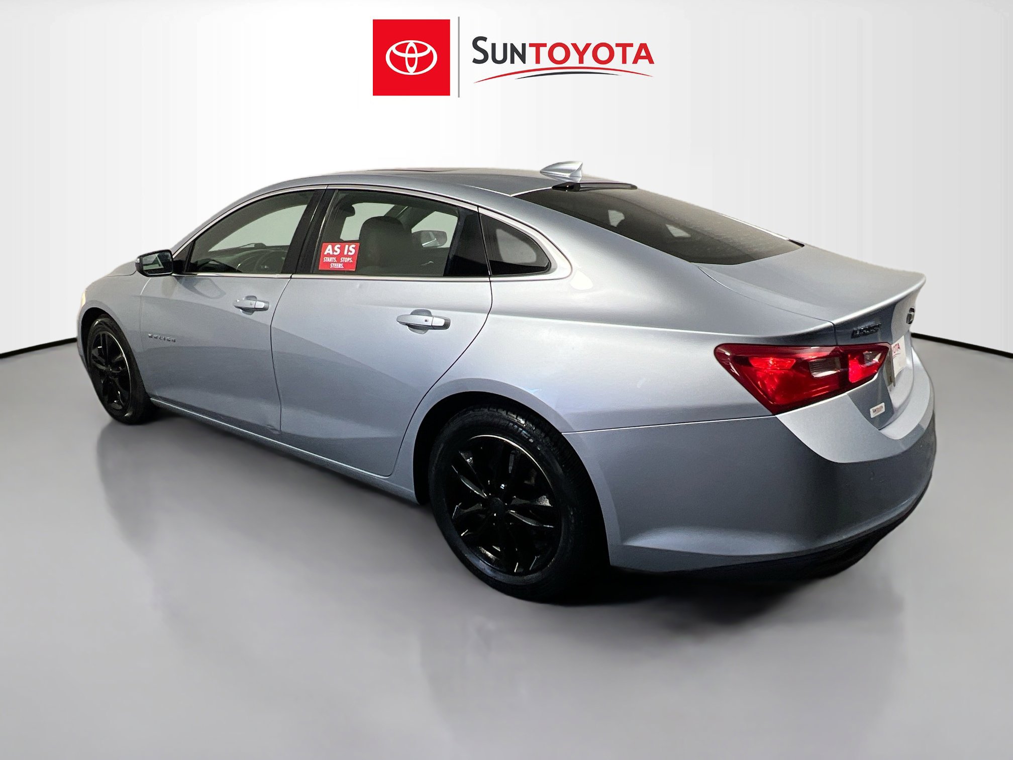 Used 2017 Chevrolet Malibu LT w/ Driver Confidence Package image 6