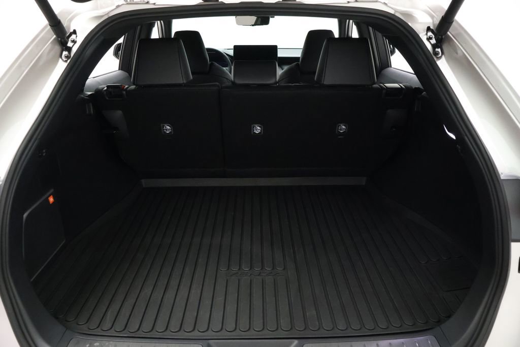 Certified 2024 Toyota Venza Limited image 22